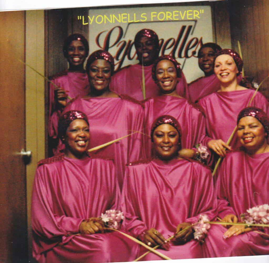 413077_198588153567129_1234666171_o